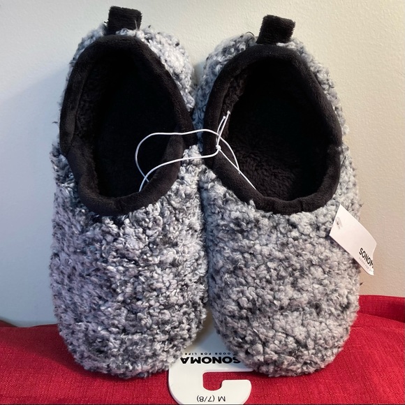 Sonoma Shoes - Sonoma Women's M 7/8 Cozy Warm Indoor/Outdoor Slippers Black Frost (Gray)  NWT